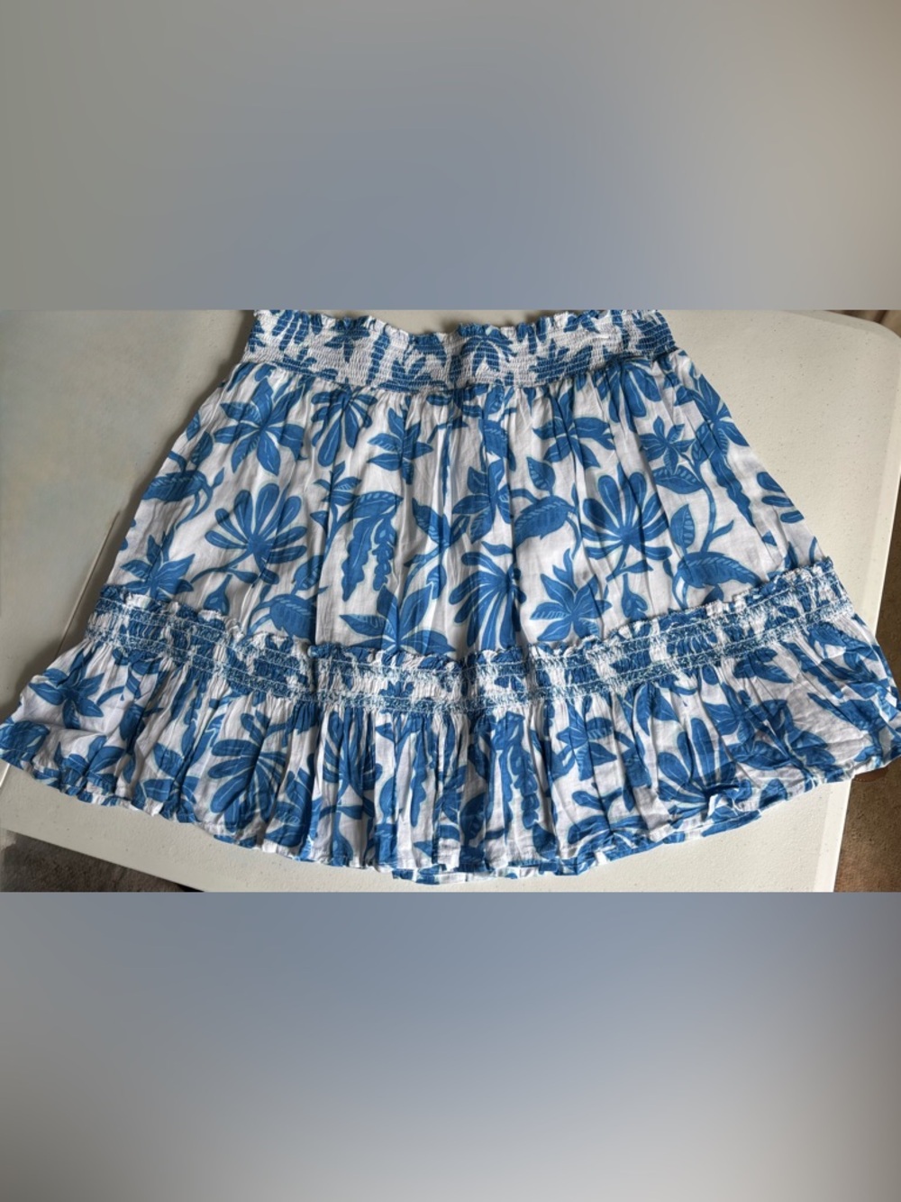 Vineyard Vines White Mini Skirt with Blue Floral Print